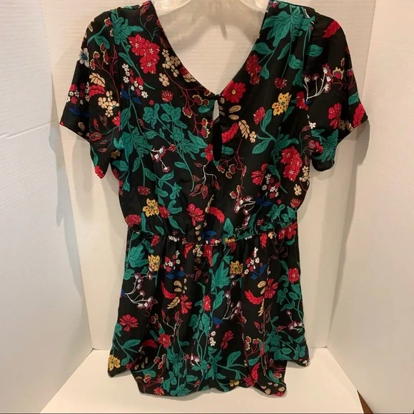 Sienna Sky black floral romper women’s large - Picture 7 of 12